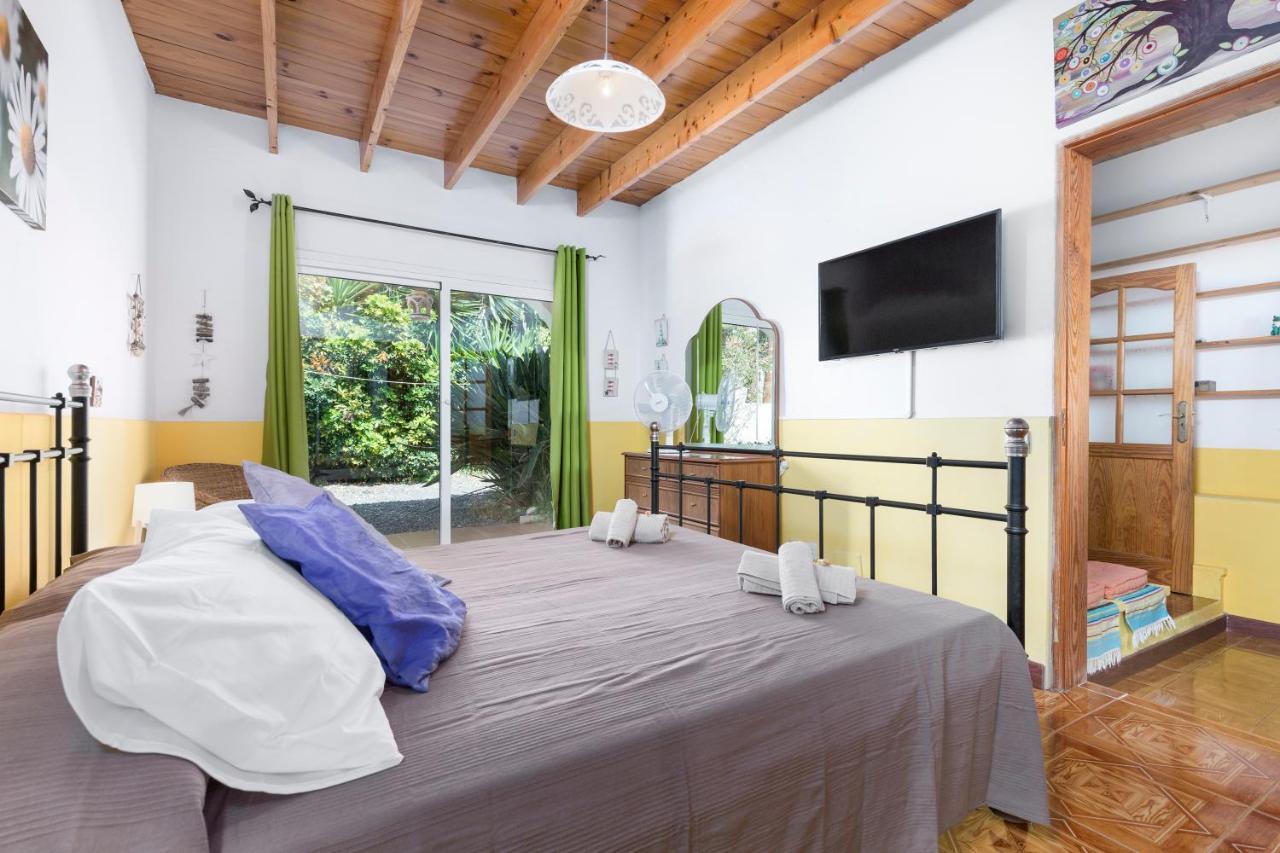 Home2Book Quiet Villa With Private Pool Трикивихате Экстерьер фото