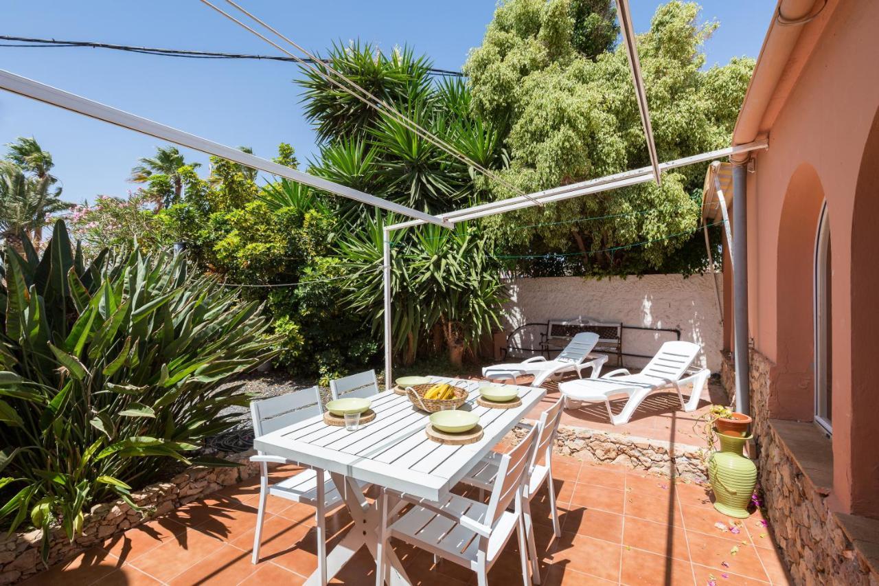 Home2Book Quiet Villa With Private Pool Трикивихате Экстерьер фото