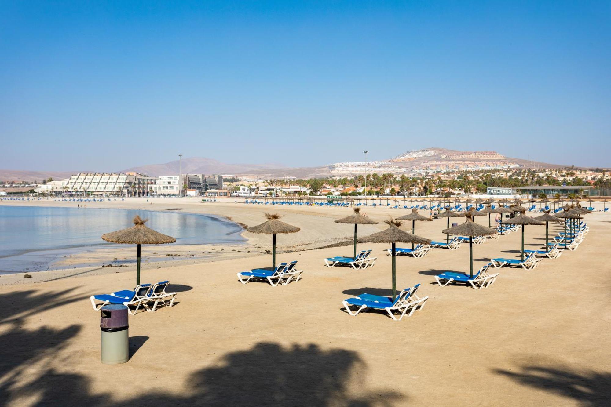 Home2Book Quiet Villa With Private Pool Трикивихате Экстерьер фото