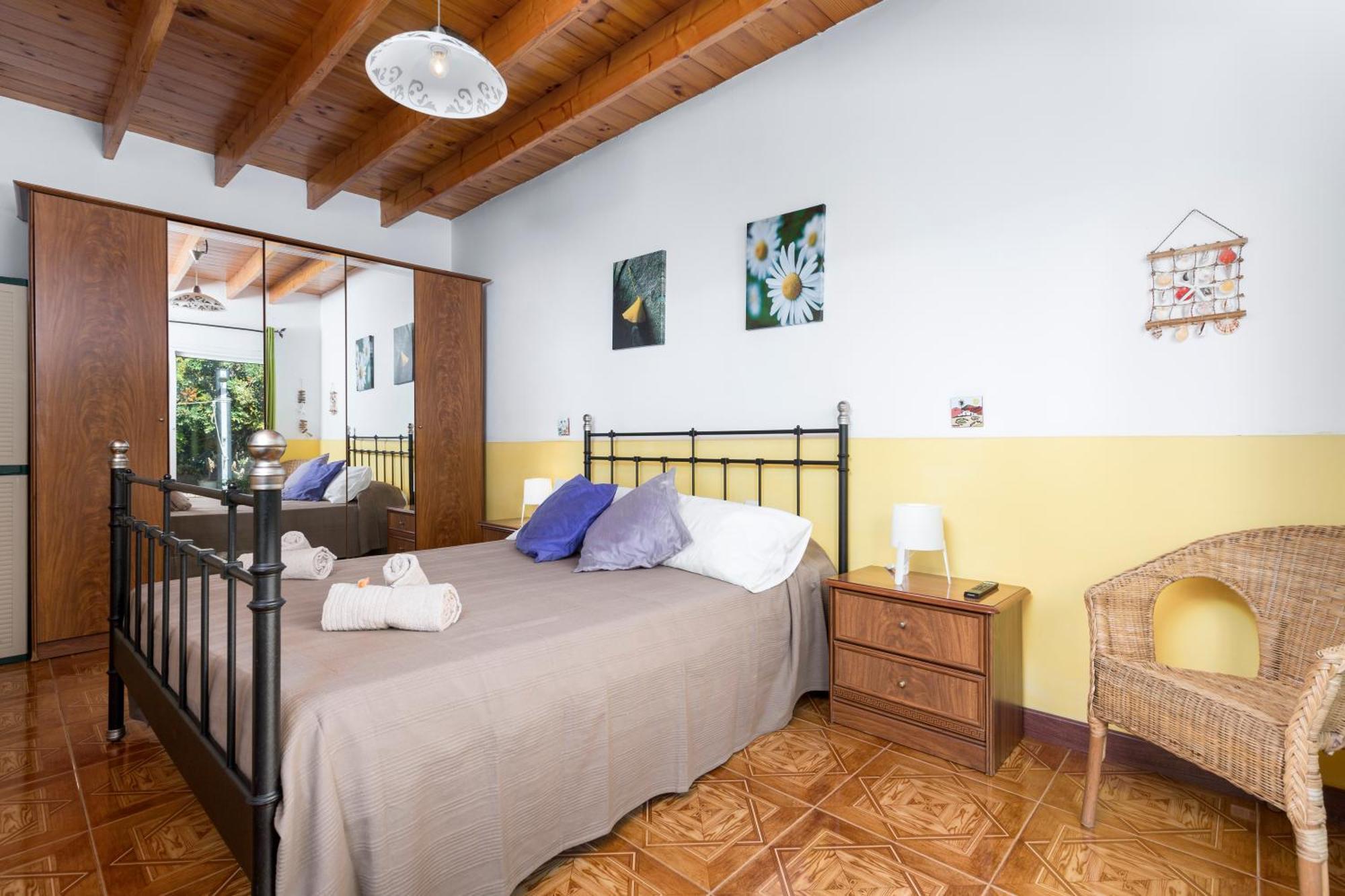Home2Book Quiet Villa With Private Pool Трикивихате Экстерьер фото