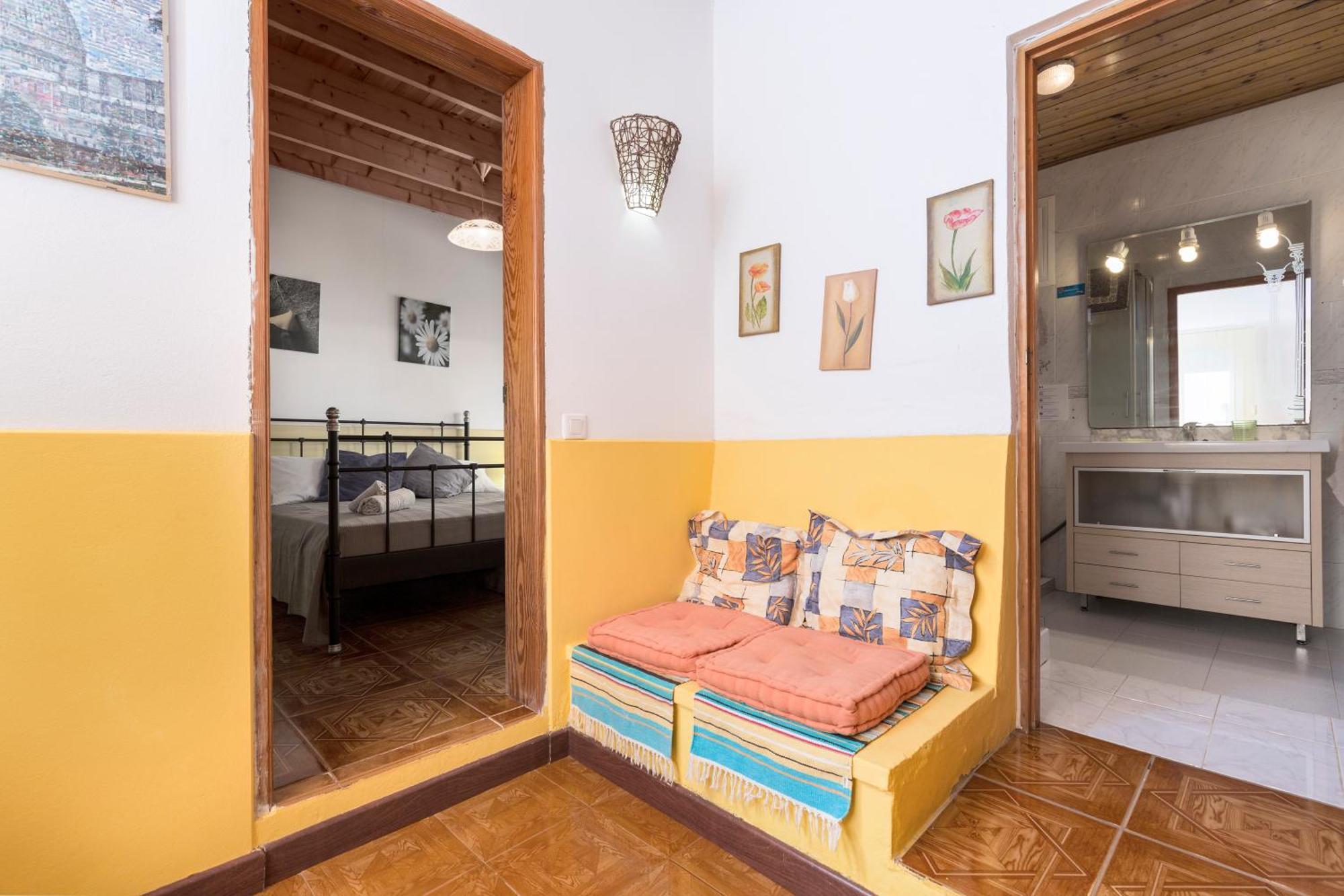 Home2Book Quiet Villa With Private Pool Трикивихате Экстерьер фото